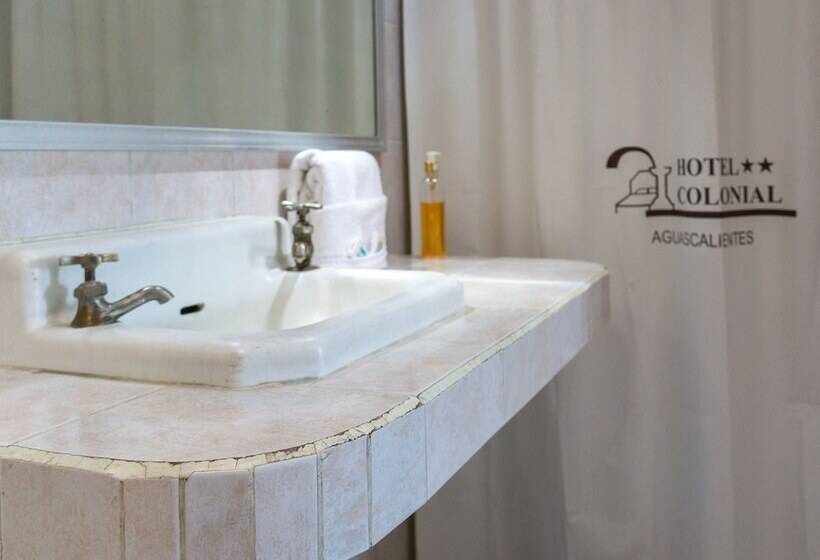 בית מלון כפרי Colonial