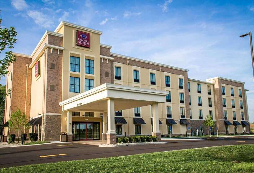 Отель Comfort Suites Hartville North Canton