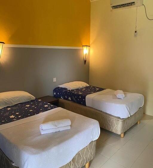 Отель Corrie Chalet, Pantai Cenang Langkawi