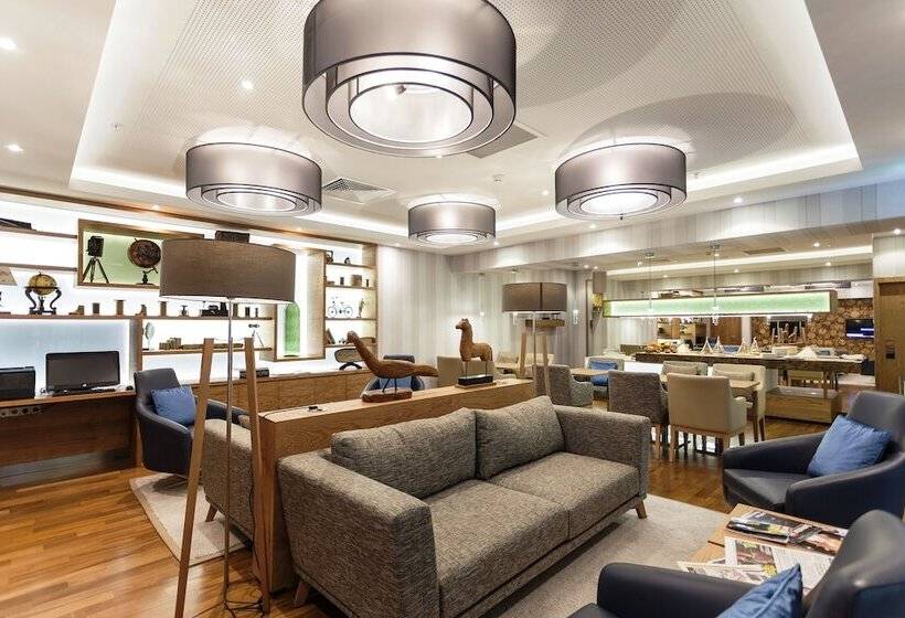 هتل Crowne Plaza   Borjomi, An Ihg