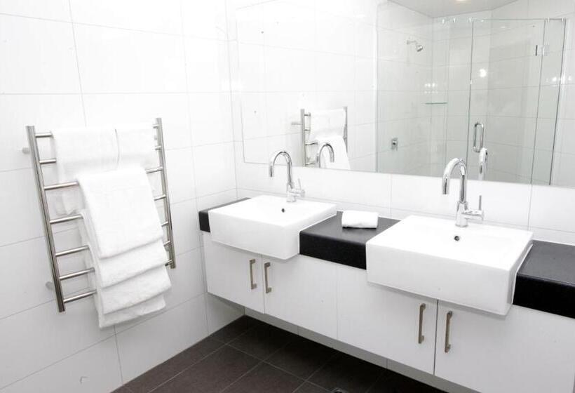 בית מלון כפרי East Pier