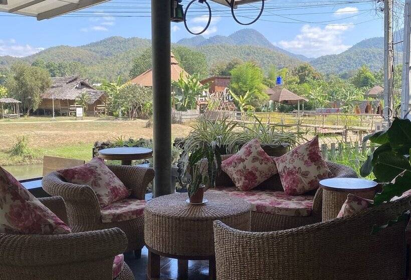 Отель Family House @ Pai