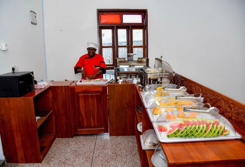 酒店 Forodhani Park