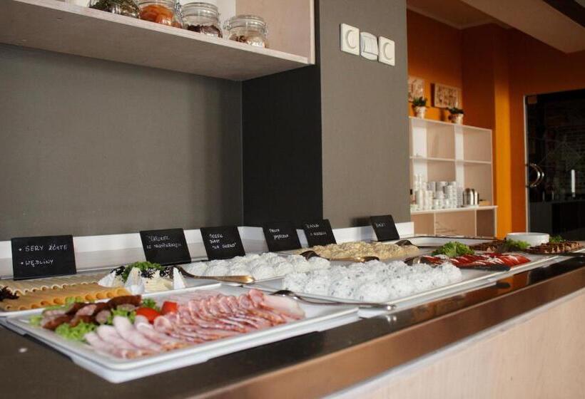 酒店 Gronie Ski & Bike