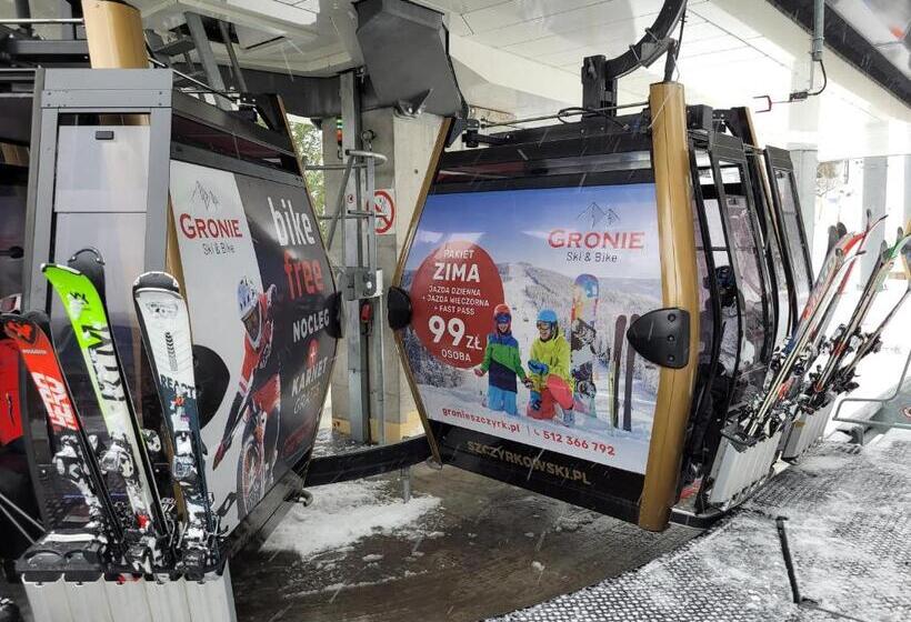 酒店 Gronie Ski & Bike