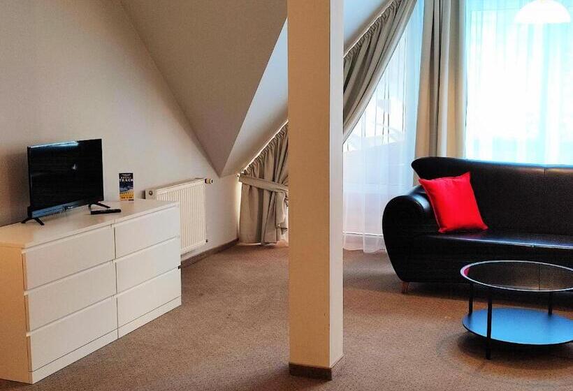 酒店 Gronie Ski & Bike