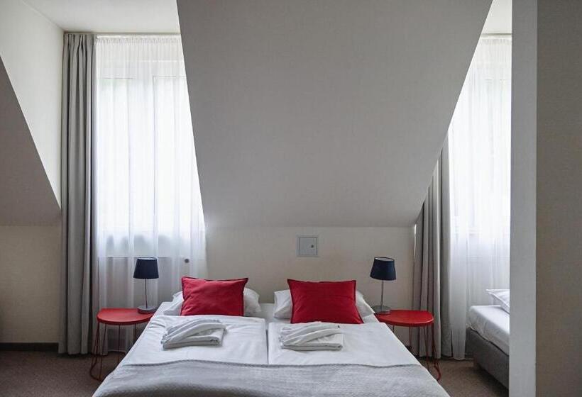 酒店 Gronie Ski & Bike