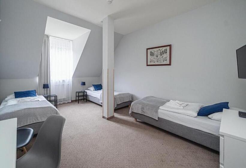 酒店 Gronie Ski & Bike