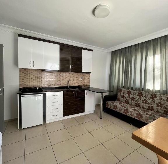 فندق Gurses Life