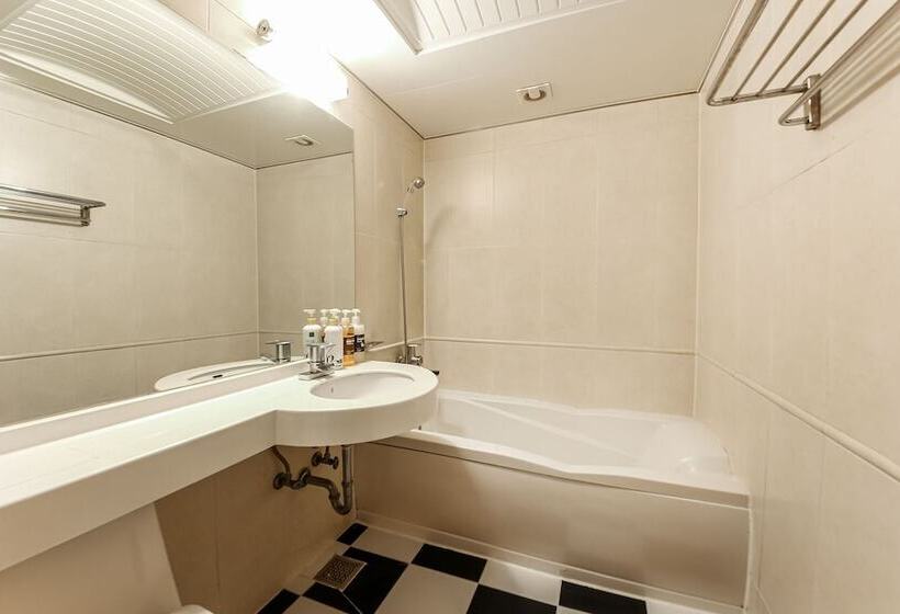 Gwangju Sangmu Hotel Manhattan