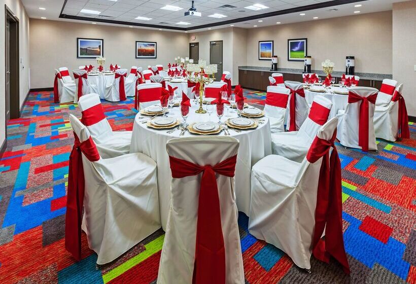 فندق Hampton Inn & Suites Claremore