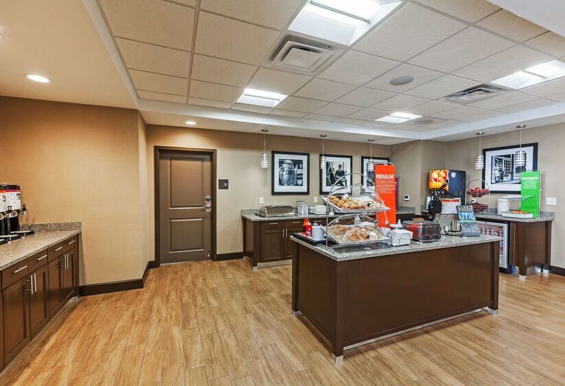 فندق Hampton Inn & Suites Claremore