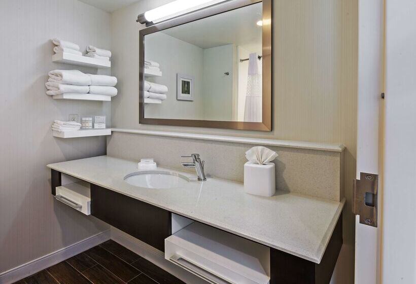 فندق Hampton Inn & Suites Claremore