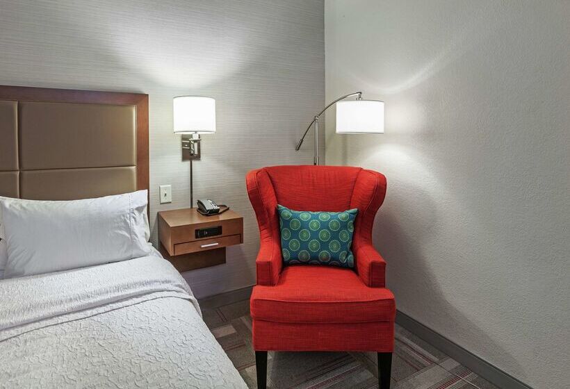 فندق Hampton Inn & Suites Claremore