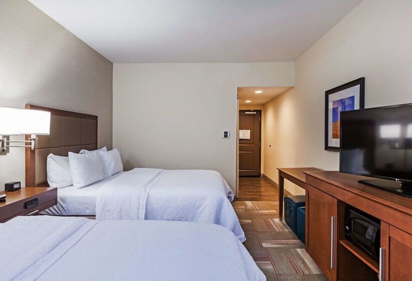 فندق Hampton Inn & Suites Claremore