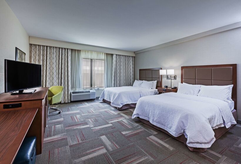 فندق Hampton Inn & Suites Claremore