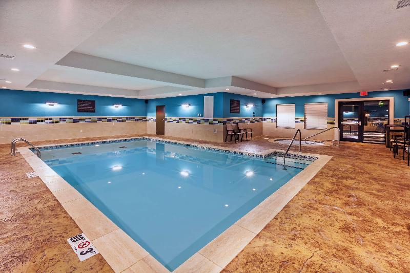 فندق Hampton Inn & Suites Claremore