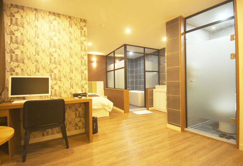 בית מלון כפרי Gimhae Buwondong Haru