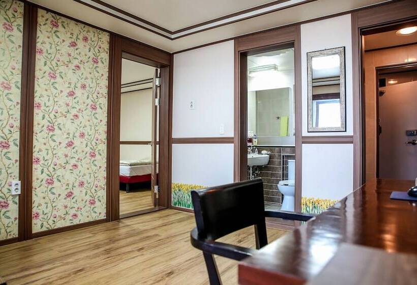 Hill Stay Hotel Residence