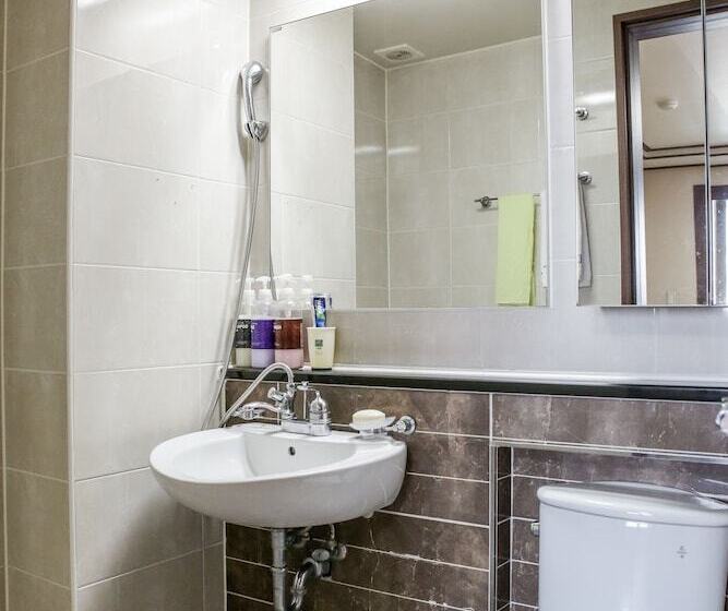 Hill Stay Hotel Residence