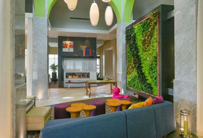 هتل Hilton Garden Inn Raleigh /crabtree Valley