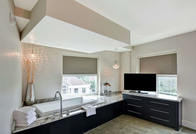 هتل Hilton Garden Inn Raleigh /crabtree Valley