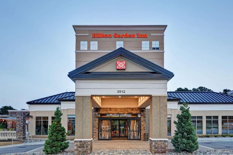 هتل Hilton Garden Inn Raleigh /crabtree Valley