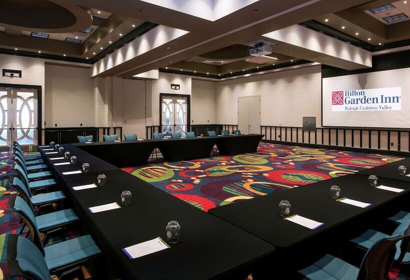 هتل Hilton Garden Inn Raleigh /crabtree Valley