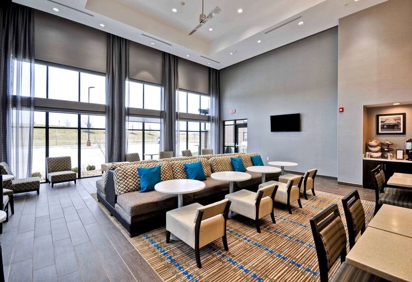 Отель Homewood Suites By Hilton Cincinnati/west Chester