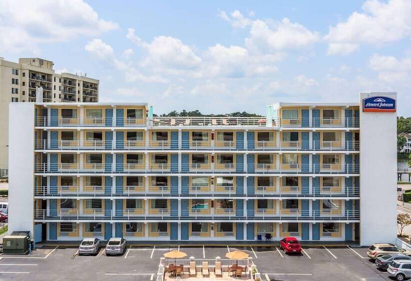 فندق Howard Johnson By Wyndham Virginia Beach At The Beach