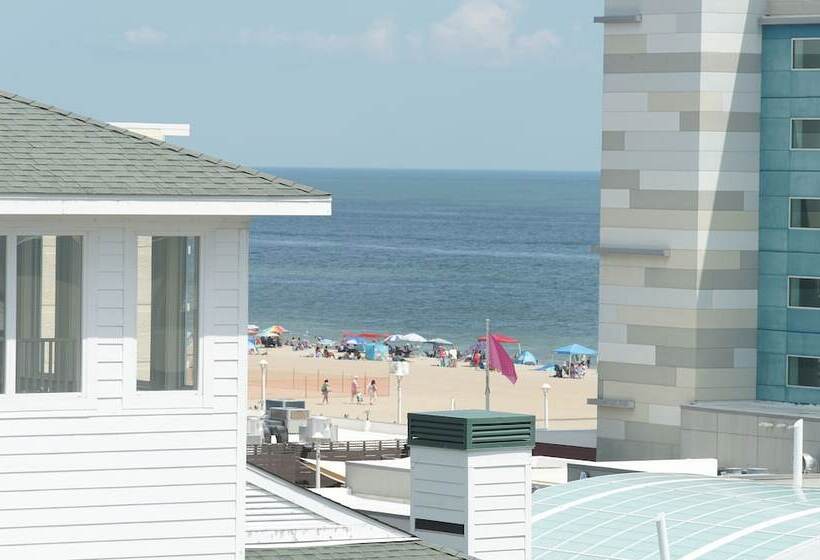 فندق Howard Johnson By Wyndham Virginia Beach At The Beach