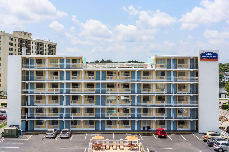 فندق Howard Johnson By Wyndham Virginia Beach At The Beach