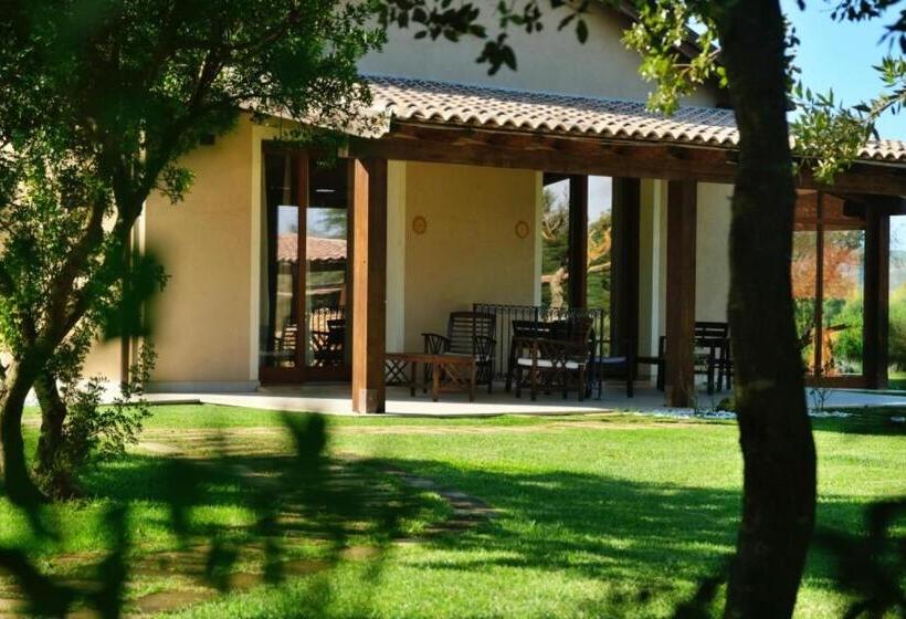 酒店 Inghirios Wellness Country Resort