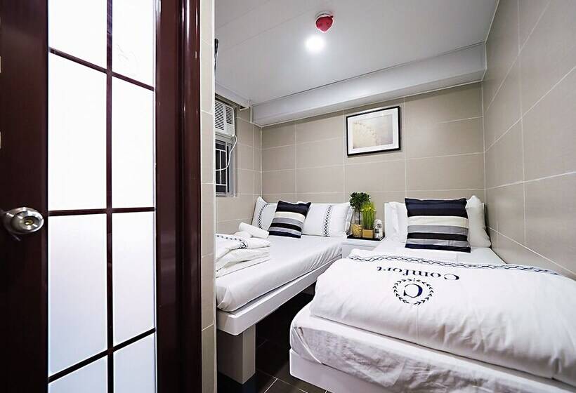 هتل Joyous Guest House