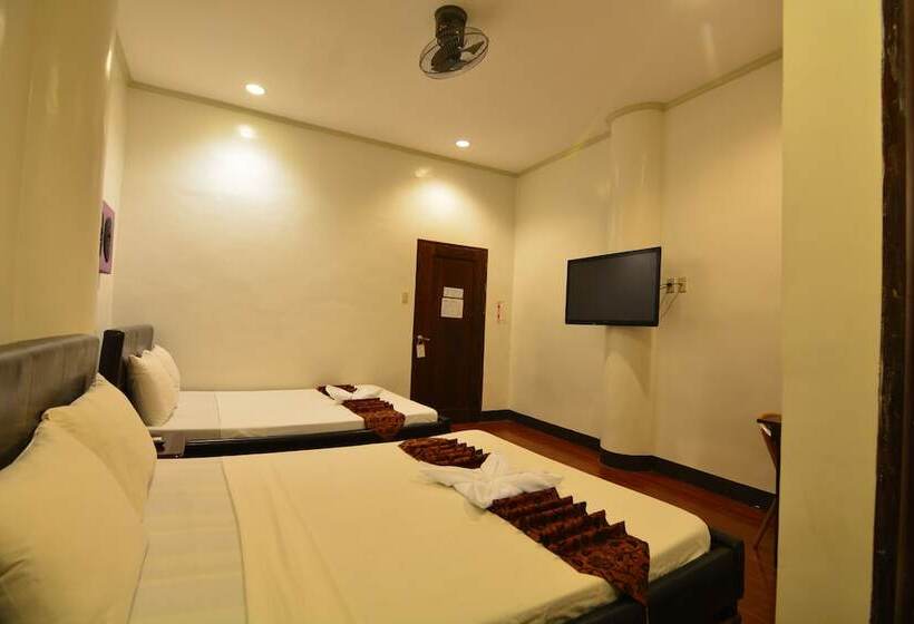 هتل Kawayanan Heights Inn