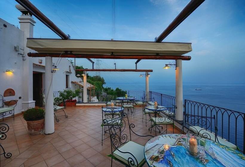 Отель La Casa Del Melograno