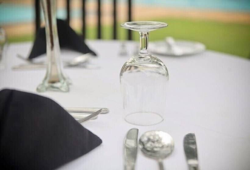 Отель Lavendish Okrin