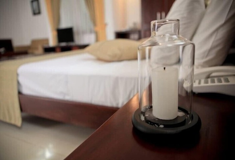 Отель Lavendish Okrin