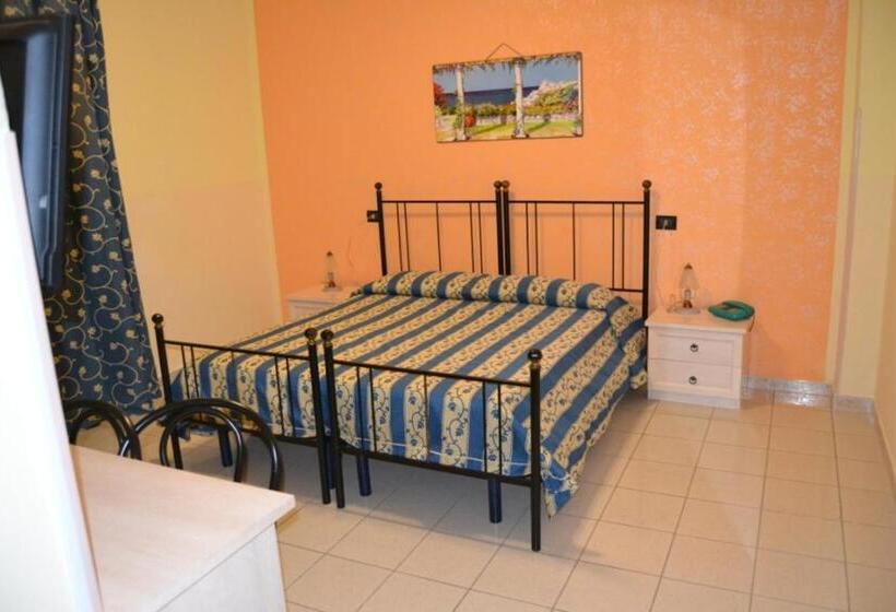 בית מלון כפרי Le Macine