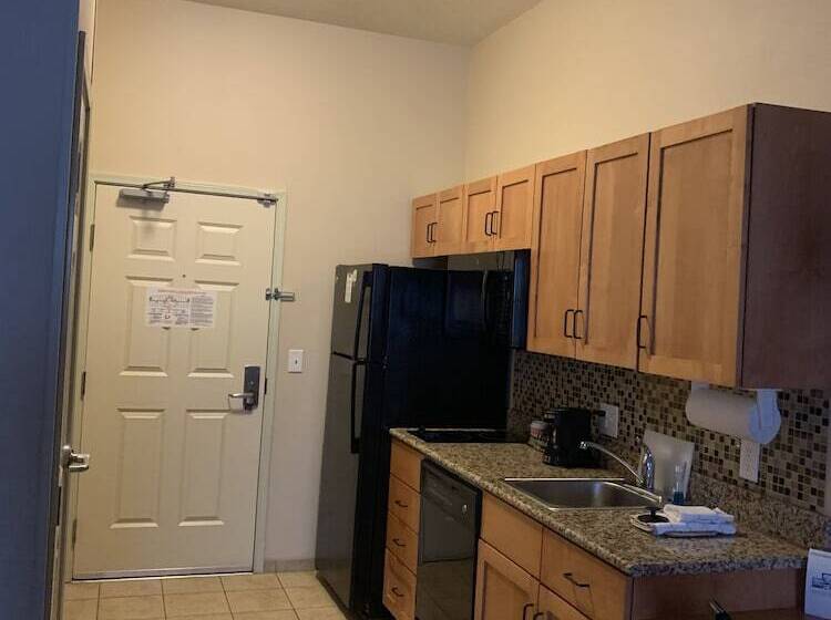 فندق Mainstay Suites Sidney  Medical Center