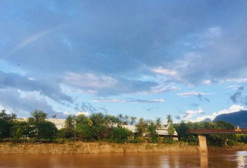 酒店 Merry Riverside