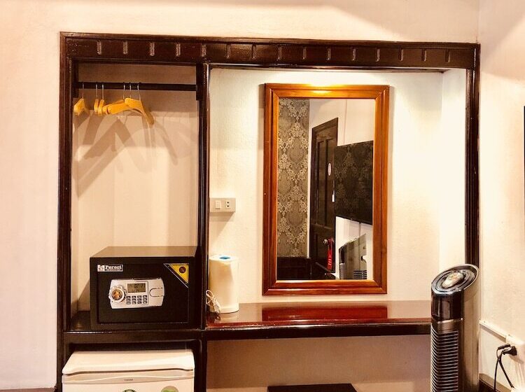 酒店 Merry Riverside