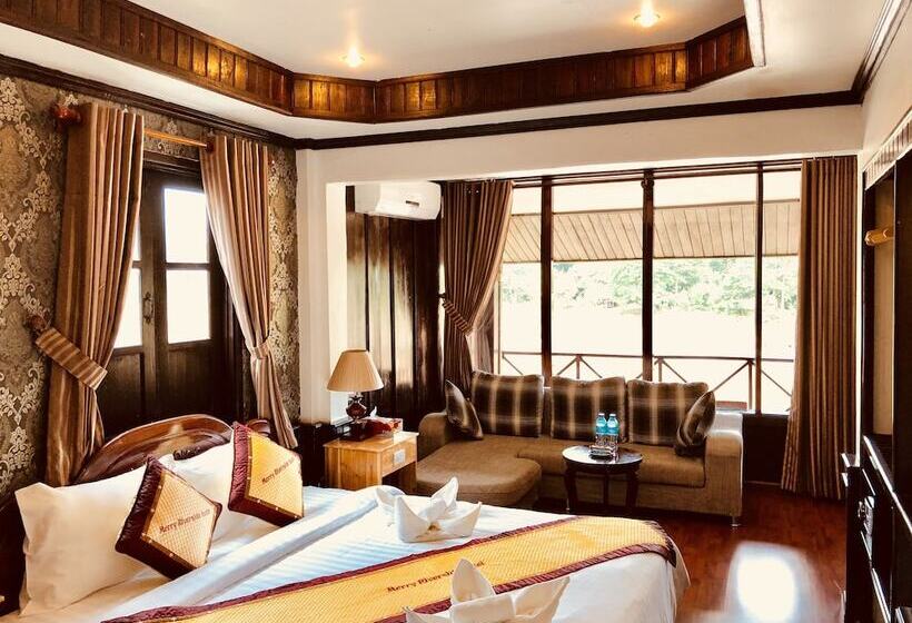 酒店 Merry Riverside