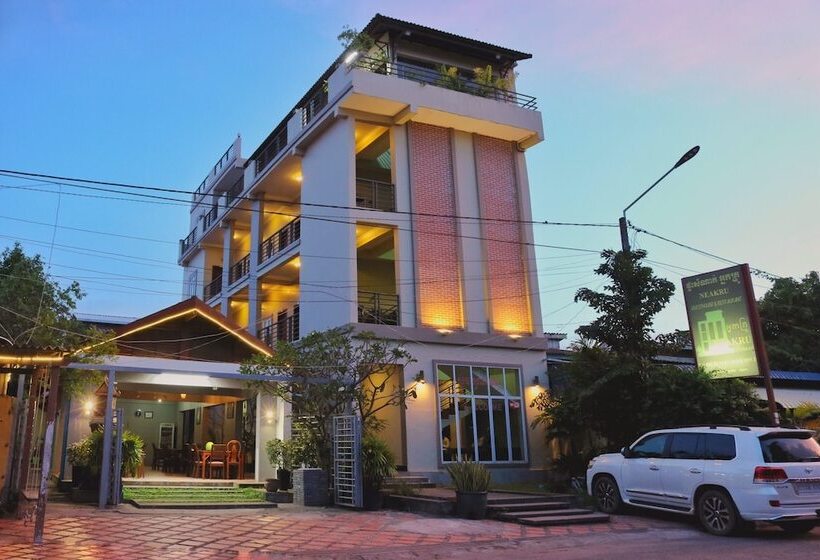فندق Neakru Guesthouse And Restaurant