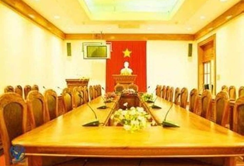 هتل Nha Khach Tien Giang