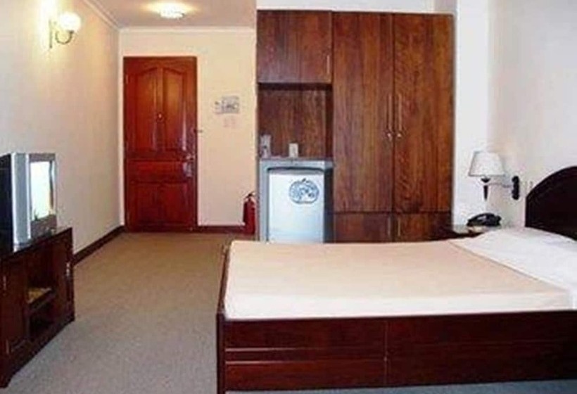 هتل Nha Khach Tien Giang