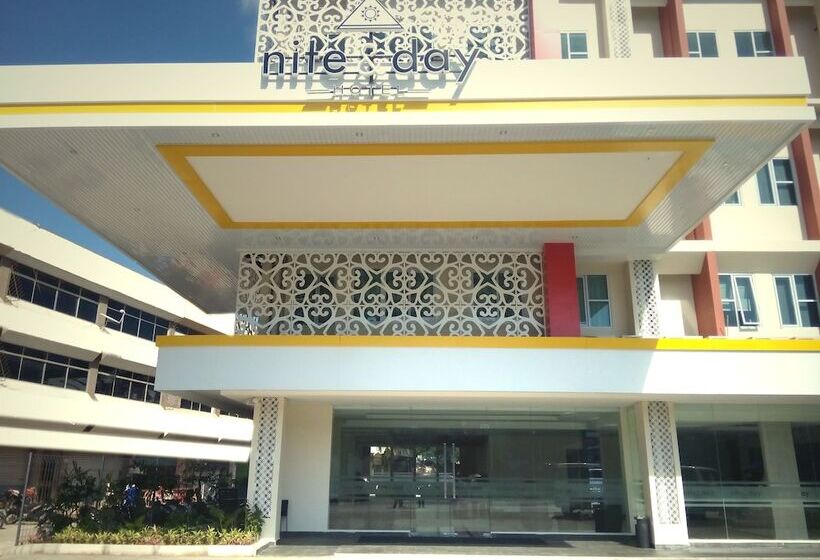 ホテル Nite & Day Batam Jodoh Square