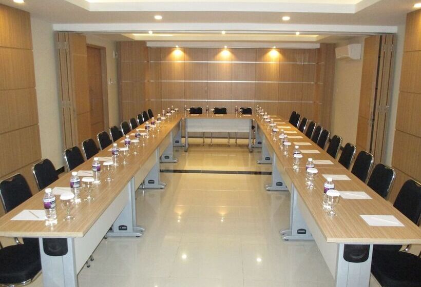 ホテル Nite & Day Batam Jodoh Square