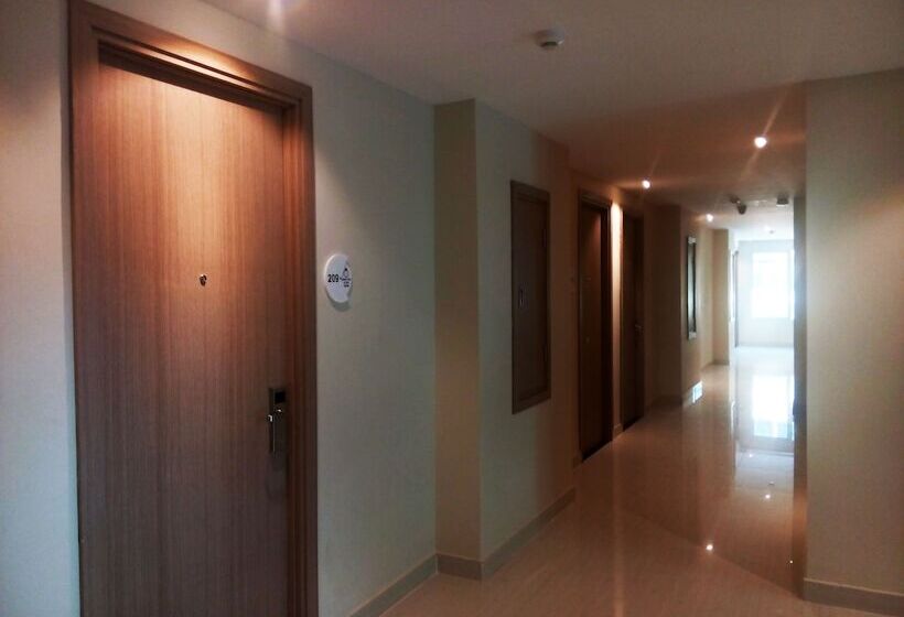 ホテル Nite & Day Batam Jodoh Square