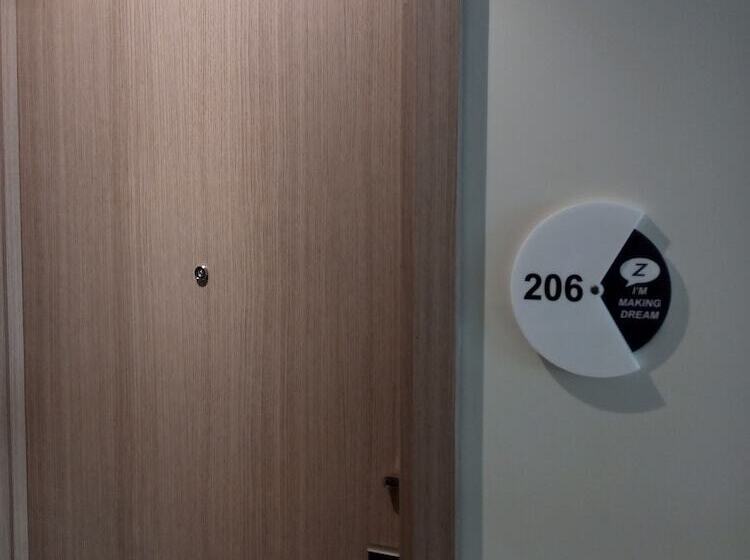 ホテル Nite & Day Batam Jodoh Square